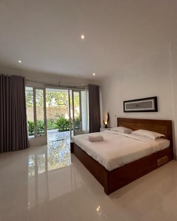 Turtle House Lombok 호텔 Kuta  외부 사진