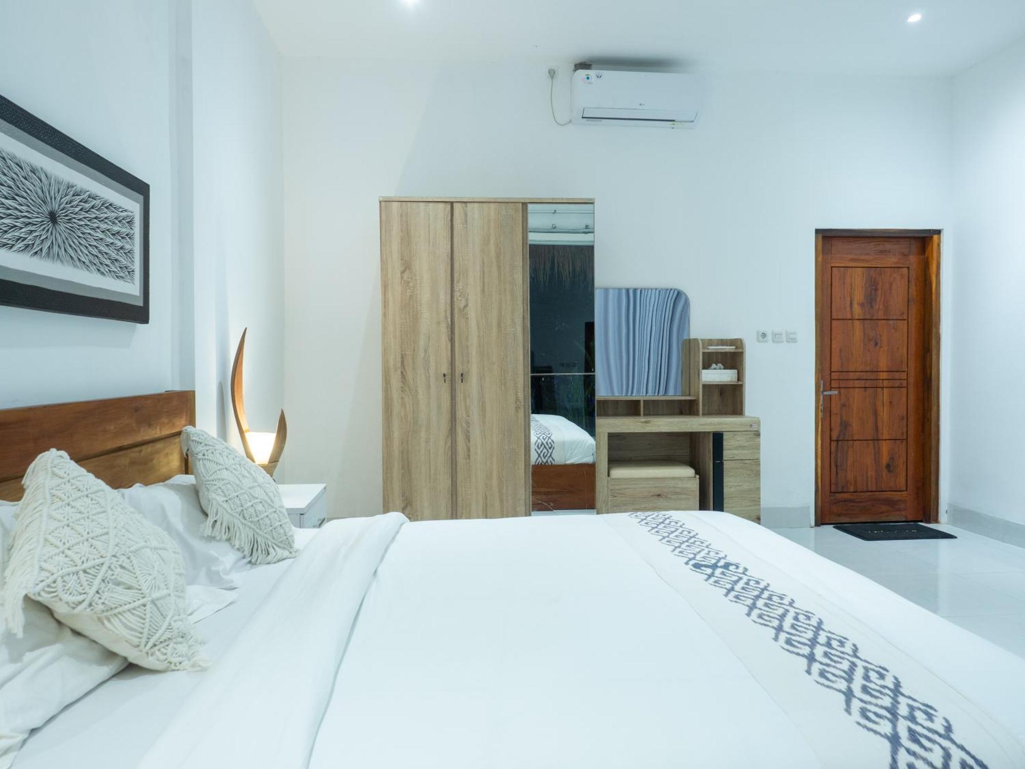 Turtle House Lombok 호텔 Kuta  외부 사진